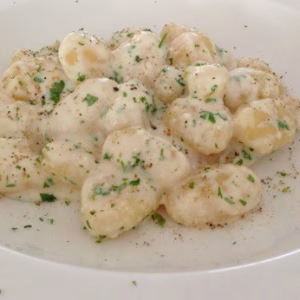 Gnocchi met kaassaus